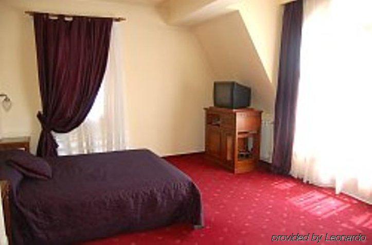 Elite Hotel Oradea Zimmer foto