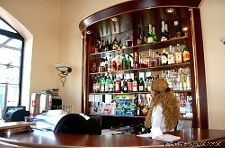 Elite Hotel Oradea Restaurant foto