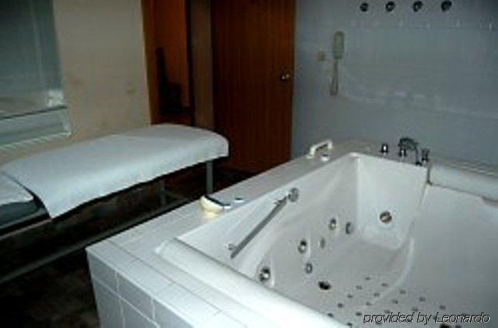 Elite Hotel Oradea Zimmer foto
